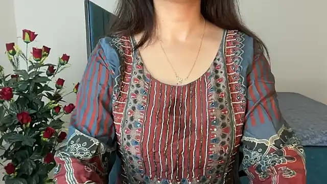 Snapshot of Rumi_cute chatting on 08-07-26, 05:48 Rumi cute online show from 08-07-26, 05:48
