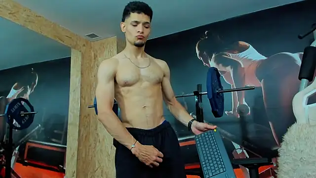 AlessandroKiing online show from 04-16-26, 09:39
