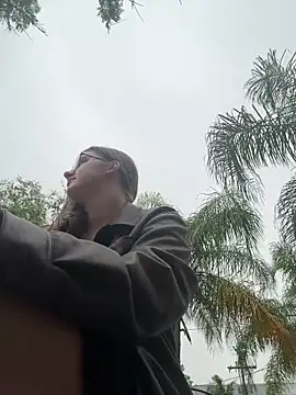 Snapshot of iron_alina chatting on 03-25-26, 07:42 iron alina online show from 03-25-26, 07:42