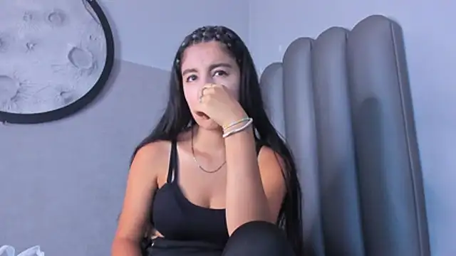 Lucy-23 online show from 01-13-26, 05:02