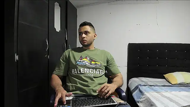 Ryan xc1 online show from 11-24-25, 02:44