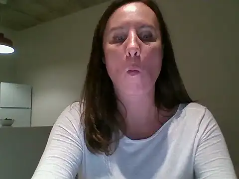 ALICAINWONDERLAND online show from 10-01-25, 04:46