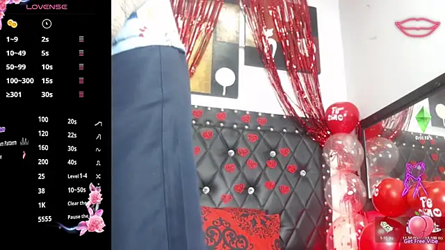 Snapshot of Engeelll chatting on 02-21-26, 06:20 Engeelll online show from 02-21-26, 06:20