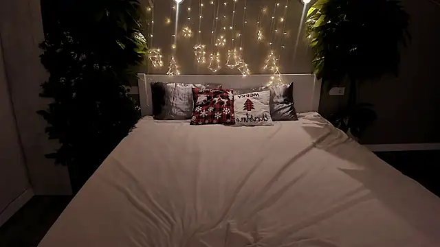 SofiSoft online show from 12-18-25, 08:48