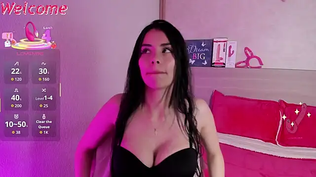 Snapshot of Tinny_floor chatting on 10-25-25, 03:58 Tinny floor online show from 10-25-25, 03:58