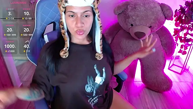Snapshot of sexygoddesskarol chatting on 09-09-25, 11:15 sexygoddesskarol online show from 09-09-25, 11:15