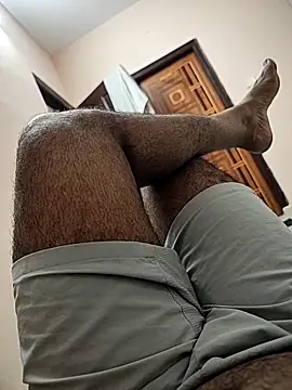 Mr Batting Man online show from 11-17-25, 04:57