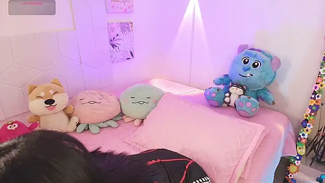 justonecute online show from 11-26-25, 12:11