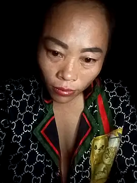 CoMay003 online show from 10-31-25, 08:32