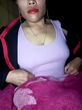 CoMay003 online show from 12-21-25, 01:29