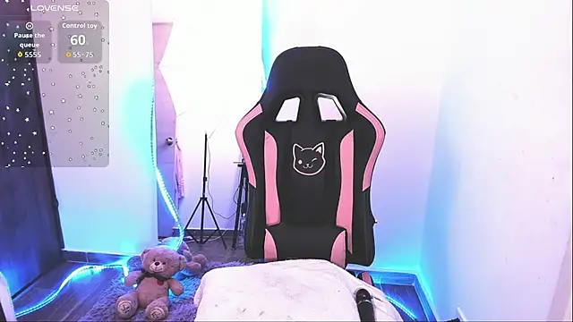 samiacooper25 online show from 11-05-25, 09:42