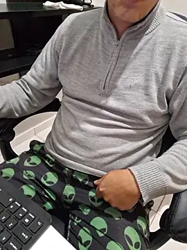 Carloskasado online show from 10-09-25, 08:29