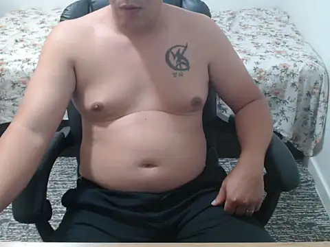 Snapshot of Carloskasado chatting on 11-08-25, 09:02 Carloskasado online show from 11-08-25, 09:02