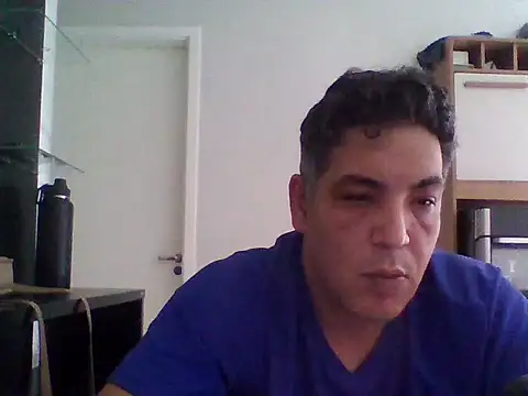 Snapshot of Carloskasado chatting on 11-18-25, 07:40 Carloskasado online show from 11-18-25, 07:40