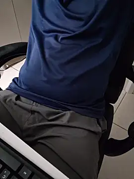 Snapshot of Carloskasado chatting on 01-08-26, 06:05 Carloskasado online show from 01-08-26, 06:05