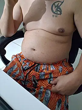 Snapshot of Carloskasado chatting on 01-12-26, 07:35 Carloskasado online show from 01-12-26, 07:35