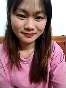 Snapshot of Sisi_dy01 chatting on 12-05-25, 05:27 Sisi dy01 online show from 12-05-25, 05:27