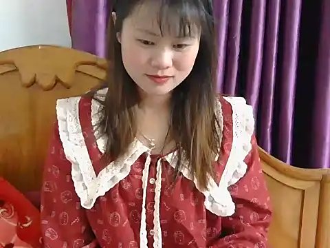 Snapshot of Sisi_dy01 chatting on 12-21-25, 02:35 Sisi dy01 online show from 12-21-25, 02:35