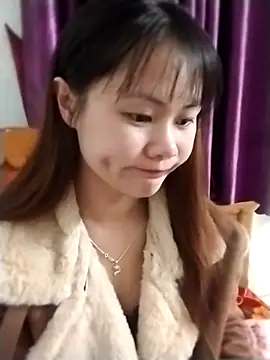 Snapshot of Sisi_dy01 chatting on 12-22-25, 02:58 Sisi dy01 online show from 12-22-25, 02:58