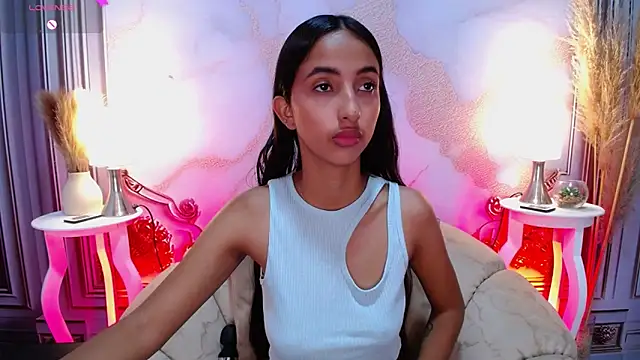 Snapshot of MilkyLally chatting on 09-09-25, 01:54 MilkyLally online show from 09-09-25, 01:54