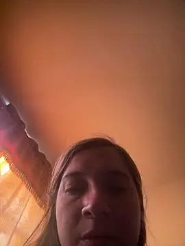 Agatha bellucci  online show from 12-14-25, 10:03