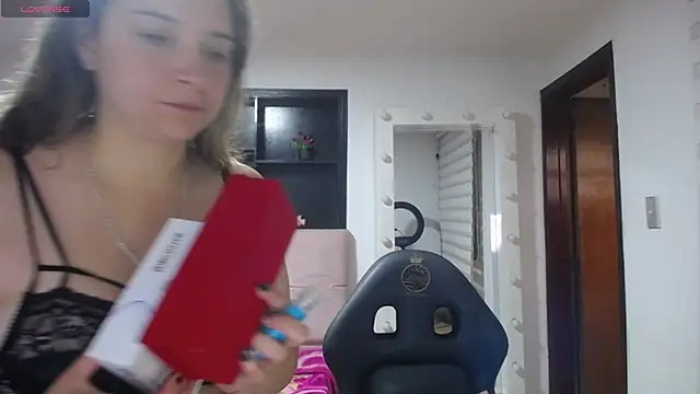 Agatha bellucci  online show from 01-09-26, 01:03