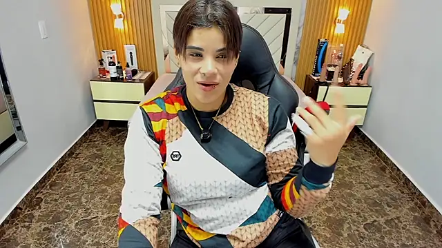 KAROLLJONES1 online show from 11-12-25, 07:46