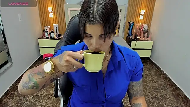 KAROLLJONES1 online show from 11-15-25, 07:32