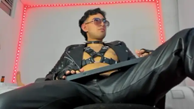 Alexxx savage online show from 10-22-25, 03:07