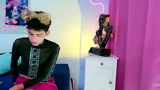 Room 69x online show from 10-06-25, 12:57