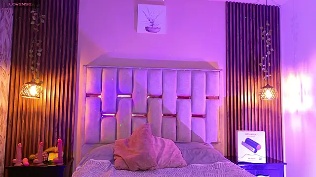 Room 69x online show from 05-06-26, 01:16