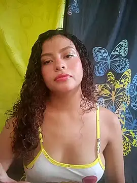 Snapshot of Lulupeach69 chatting on 09-19-25, 12:28 Lulupeach69 online show from 09-19-25, 12:28