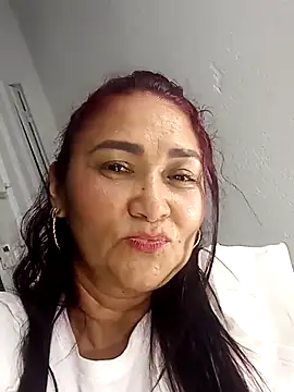 linda luna29 online show from 05-11-26, 01:11