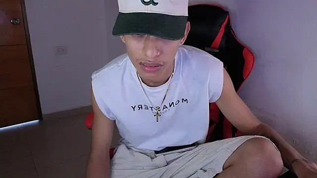 Snapshot of sung_yol chatting on 05-09-26, 06:13 sung yol online show from 05-09-26, 06:13