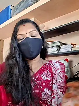 Snapshot of Tamil_Dharani chatting on 03-15-26, 06:19 Tamil Dharani online show from 03-15-26, 06:19