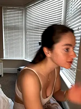 Snapshot of Mollyloverxo chatting on 10-09-25, 07:50 Mollyloverxo online show from 10-09-25, 07:50
