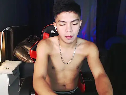 Hunky paul online show from 06-16-26, 04:37