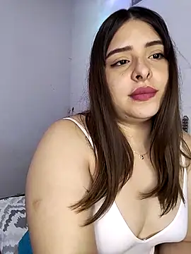Snapshot of Nahomy_cm chatting on 09-10-25, 10:10 Nahomy cm online show from 09-10-25, 10:10