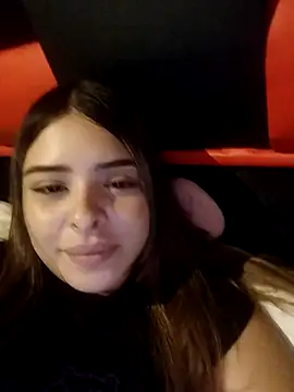 Nahomy cm online show from 05-04-26, 04:41
