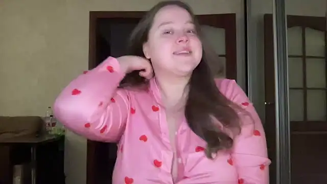 Snapshot of Alice898 chatting on 10-08-25, 04:54 Alice898 online show from 10-08-25, 04:54