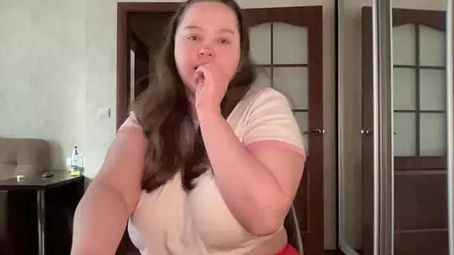 Snapshot of Alice898 chatting on 10-13-25, 12:49 Alice898 online show from 10-13-25, 12:49