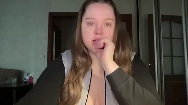 Snapshot of Alice898 chatting on 10-21-25, 11:33 Alice898 online show from 10-21-25, 11:33