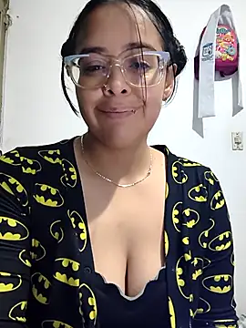 Sofia leving online show from 11-07-25, 05:29