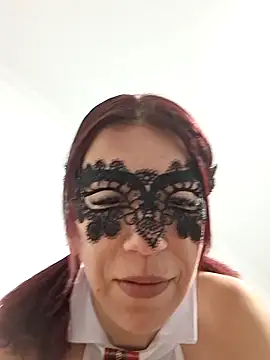 Anayssa  online show from 10-05-25, 08:18