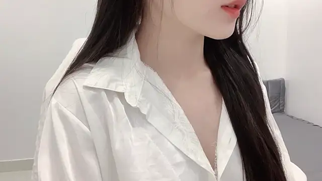    Lily    online show from 04-25-26, 04:26