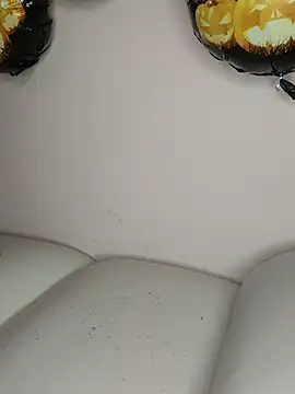 KARISHMA-STRIP online show from 10-29-25, 06:20