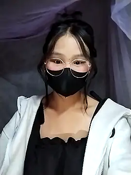 saronla 03 online show from 11-20-25, 03:45