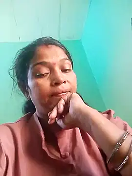 Snapshot of Chandrakanta-Devi chatting on 10-14-25, 03:51 Chandrakanta-Devi online show from 10-14-25, 03:51