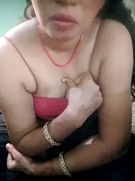 Snapshot of Chandrakanta-Devi chatting on 10-28-25, 04:38 Chandrakanta-Devi online show from 10-28-25, 04:38