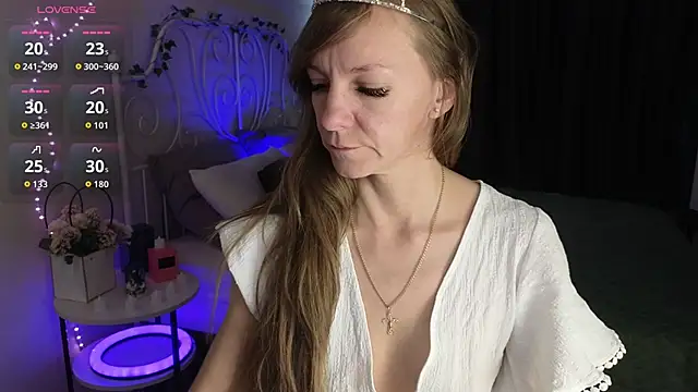 Jesica mooon online show from 11-17-25, 01:33